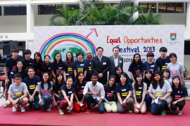  Chairperson of the Equal Opportunities Commission Dr. York Chow and HKU Deputy Vice-Chancellor and Provost Professor Roland T. Chin with student ambassadors