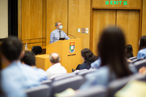 Professor G.S.P. Cheung, Associate Dean (Undergraduate Education) introduces the Guest of Honour, Mr Huen Wong, BBS, JP, Chairman, Board of Governors, The Prince Philip Dental Hospital

 