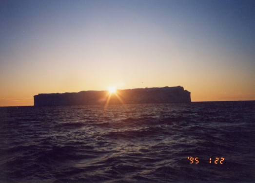 Photos of the Southern Ocean. This photo was taken during a cruise in the 1990s, during which scientists collected the sediment core that forms the basis of this study.  Photo credit: Minoru Ikehara.